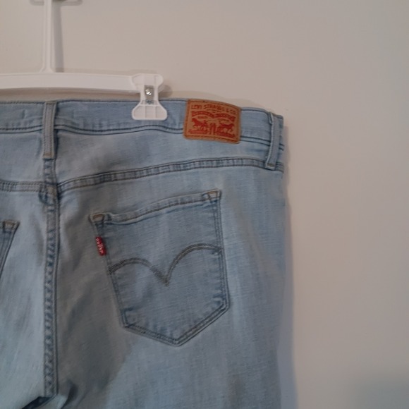 Levi's 311 Shaping‎ Skinny Capri Jeans Light Blue Womens Size 20W - Picture 3 of 6